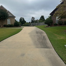 Pre-Listing-Pressure-Washing-in-Montgomery-Alabama-Driveway-Walkway-and-Patio-Cleaning-for-Deer-Creek-Home 3