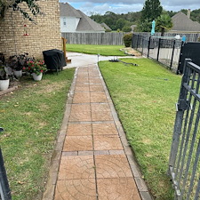 Pre-Listing-Pressure-Washing-in-Montgomery-Alabama-Driveway-Walkway-and-Patio-Cleaning-for-Deer-Creek-Home 10